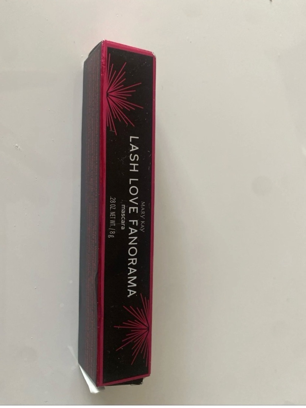 Mary Kay Lash Love Fanorama Mascara — Black with Pink Accents